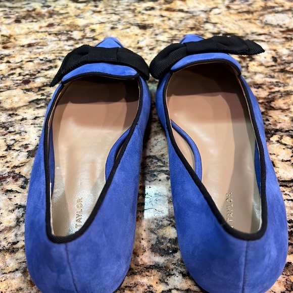 Ann Taylor Suede Bow Pointy Toe Loafer Flats Blue Size 6.5 - Picture 7 of 13